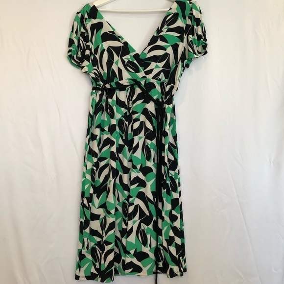 Bisou Bisou Green/Black/White Print V-neck Dress - Picture 1 of 6